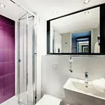 Hotel Premier Sued