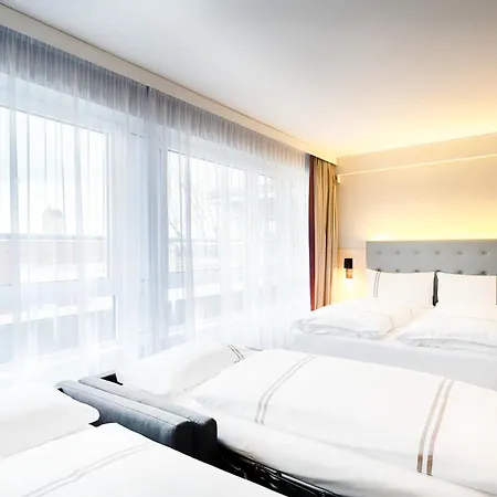 Premier Sued Hotel 3*