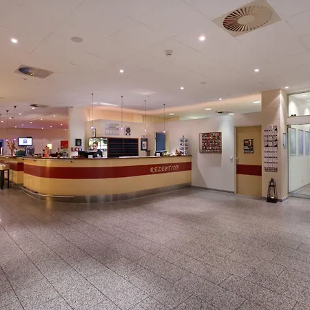 Premier Sued ホテル 3*