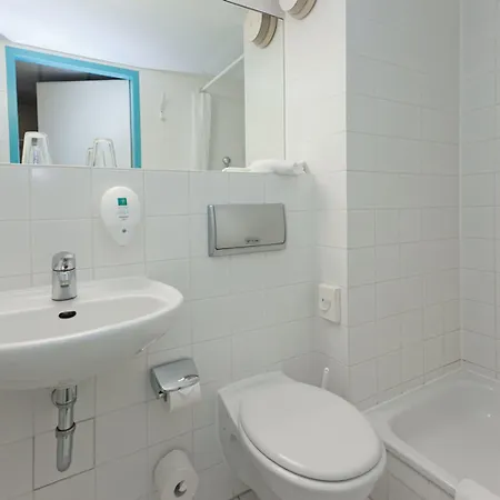 Premier Sued Hotel 3*