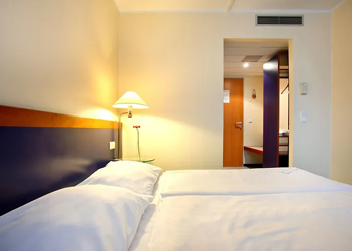 Premier Süd Hotel 3*