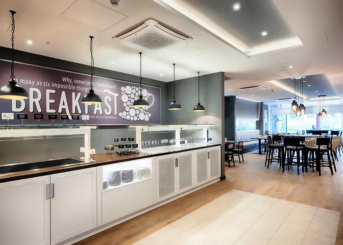 Отель Premier Sued